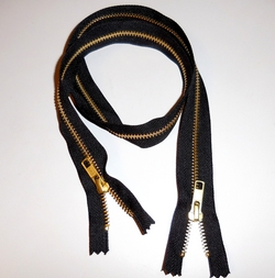 YKK Metal Zipper 2-way 6mm/75cm, Black 580, golden theet